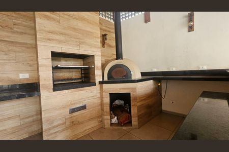 Apartamento à venda com 80m², 3 quartos e 2 vagas Apartamento à venda com 80m², 3 quartos e 2 vagasÁrea comum - Churrasqueira