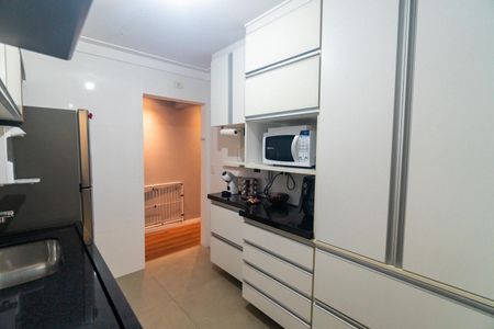 Apartamento à venda com 70m², 2 quartos e 1 vaga Apartamento à venda com 70m², 2 quartos e 1 vagaCozinha