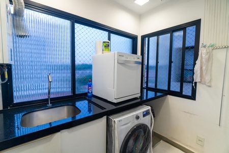 Apartamento à venda com 70m², 2 quartos e 1 vaga Apartamento à venda com 70m², 2 quartos e 1 vagaÁrea de Serviço