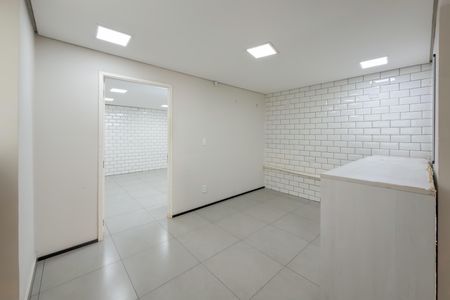 Casa à venda com 128m², 3 quartos e sem vaga Casa à venda com 128m², 3 quartos e sem vagaSala