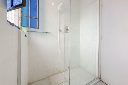 Casa à venda com 128m², 3 quartos e sem vaga Casa à venda com 128m², 3 quartos e sem vagaBanheiro Corredor