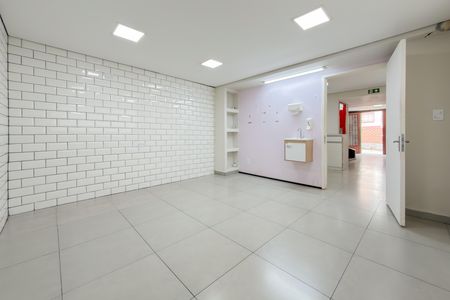 Casa à venda com 128m², 3 quartos e sem vaga Casa à venda com 128m², 3 quartos e sem vagaCozinha