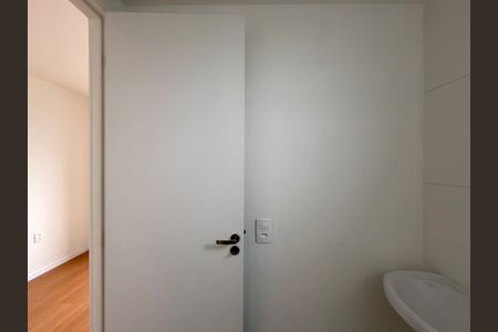 Studio para alugar com 18m², 0 quarto e sem vaga Studio para alugar com 18m², 0 quarto e sem vagaBanheiro