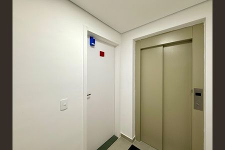 Studio para alugar com 18m², 0 quarto e sem vaga Studio para alugar com 18m², 0 quarto e sem vagaHall Apartamento