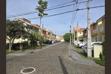 Casa de condomínio à venda com 74m², 2 quartos e 2 vagas