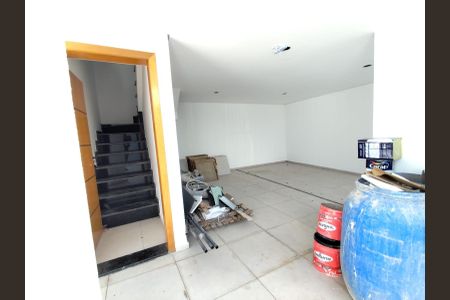 Casa à venda com 140m², 2 quartos e 4 vagas