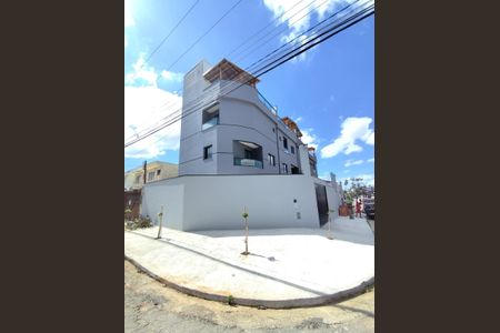 Casa à venda com 140m², 2 quartos e 4 vagas