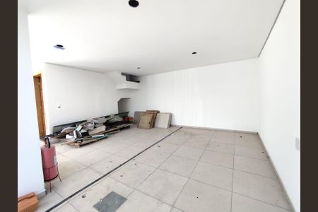 Casa à venda com 2 quartos, 140m² em Vila Scarpelli, Santo André