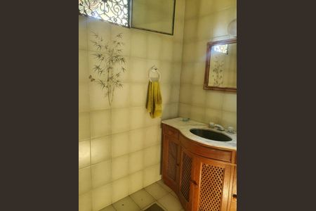 Casa à venda com 4 quartos, 374m² em Charitas, Niterói