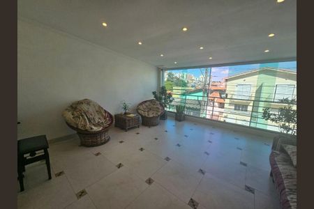 Casa à venda com 3 quartos, 134m² em Jardim Monte Kemel, São Paulo