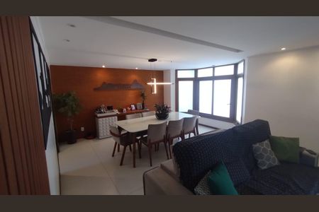 Casa à venda com 4 quartos, 160m² em Piratininga, Niterói
