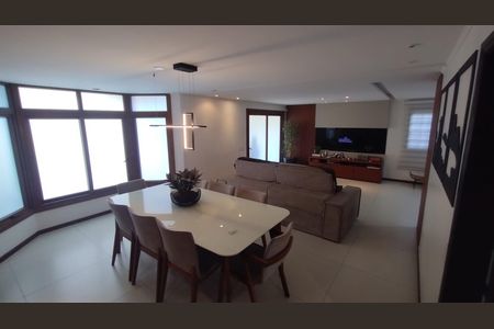 Casa à venda com 4 quartos, 160m² em Piratininga, Niterói
