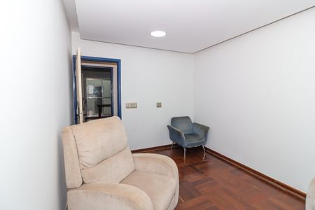 Casa à venda com 247m², 4 quartos e 2 vagas Casa à venda com 247m², 4 quartos e 2 vagasÁrea comum - Piso inferior