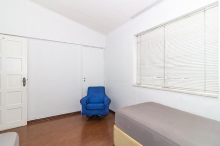 Casa à venda com 247m², 4 quartos e 2 vagas Casa à venda com 247m², 4 quartos e 2 vagasQuarto 3