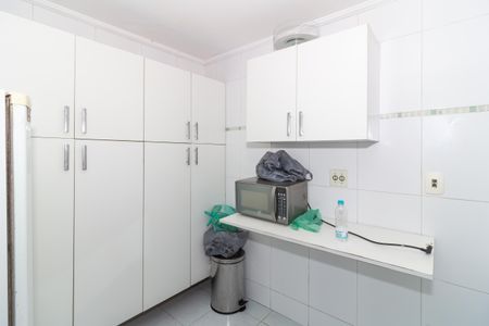 Casa à venda com 247m², 4 quartos e 2 vagas Casa à venda com 247m², 4 quartos e 2 vagasCozinha