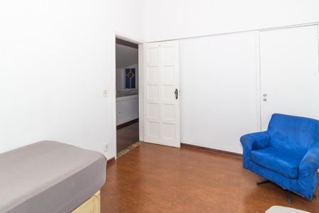 Casa à venda com 247m², 4 quartos e 2 vagas Casa à venda com 247m², 4 quartos e 2 vagasQuarto 3