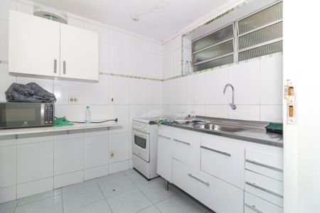 Casa à venda com 247m², 4 quartos e 2 vagas Casa à venda com 247m², 4 quartos e 2 vagasCozinha