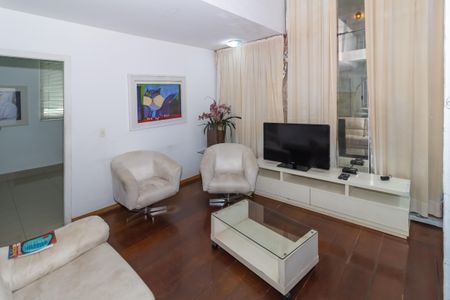 Sala de casa à venda com 4 quartos, 247m² em Pompeia, São Paulo