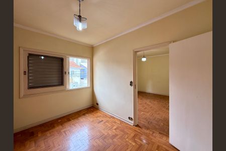 Casa à venda com 200m², 5 quartos e 4 vagas Casa à venda com 200m², 5 quartos e 4 vagasQuarto 2