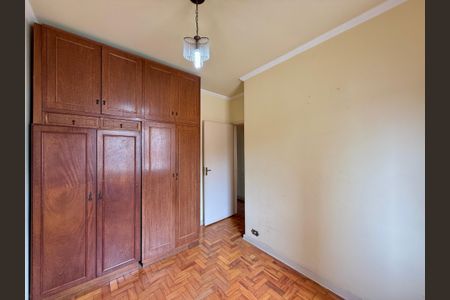 Casa à venda com 200m², 5 quartos e 4 vagas Casa à venda com 200m², 5 quartos e 4 vagasQuarto 3