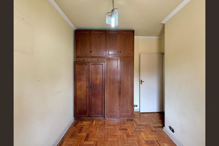 Casa à venda com 200m², 5 quartos e 4 vagas Casa à venda com 200m², 5 quartos e 4 vagasQuarto 3