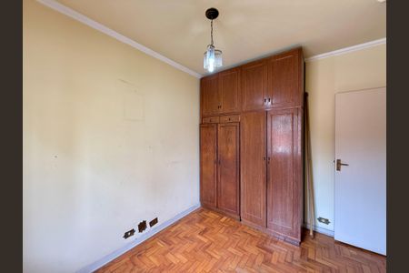 Casa à venda com 200m², 5 quartos e 4 vagas Casa à venda com 200m², 5 quartos e 4 vagasQuarto 3