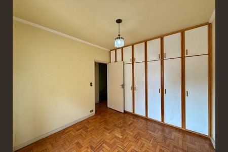 Casa à venda com 200m², 5 quartos e 4 vagas