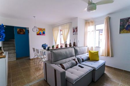 Apartamento para alugar com 61m², 2 quartos e 1 vaga Apartamento para alugar com 61m², 2 quartos e 1 vagaSala