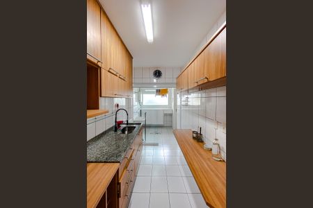 Apartamento à venda com 80m², 2 quartos e 2 vagasCozinha