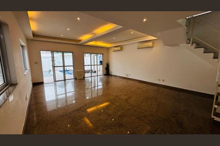 Sala de casa à venda com 4 quartos, 256m² em Recreio dos Bandeirantes, Rio de Janeiro