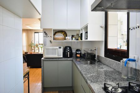 Apartamento à venda com 135m², 2 quartos e 3 vagasCozinha