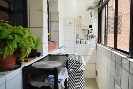 Apartamento à venda com 135m², 2 quartos e 3 vagasÁrea de Serviço