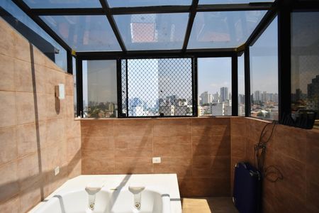 Apartamento à venda com 135m², 2 quartos e 3 vagasQuarto