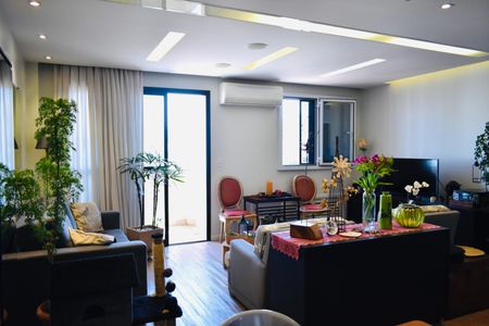 Sala de apartamento à venda com 2 quartos, 135m² em Mirandópolis , São Paulo