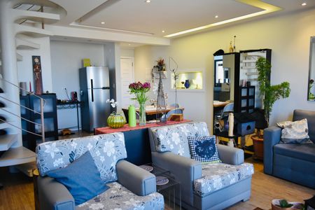 Apartamento à venda com 135m², 2 quartos e 3 vagasSala