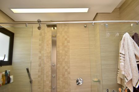 Apartamento à venda com 135m², 2 quartos e 3 vagasBanheiro Cobertura