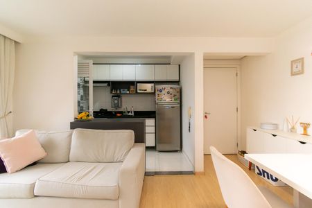 Apartamento à venda com 45m², 2 quartos e 1 vaga Apartamento à venda com 45m², 2 quartos e 1 vagaSala