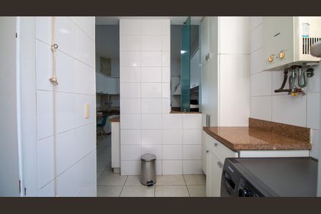 Apartamento à venda com 130m², 3 quartos e 2 vagasÁrea de Serviço