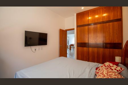 Apartamento à venda com 130m², 3 quartos e 2 vagasQuarto 2