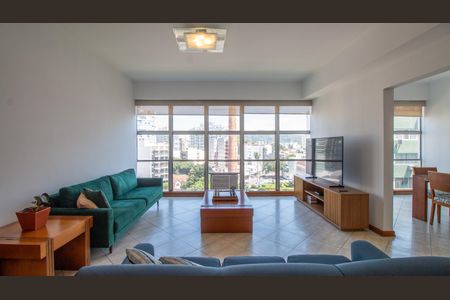 Apartamento à venda com 130m², 3 quartos e 2 vagasSala