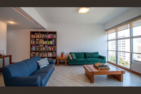 Apartamento à venda com 130m², 3 quartos e 2 vagasSala