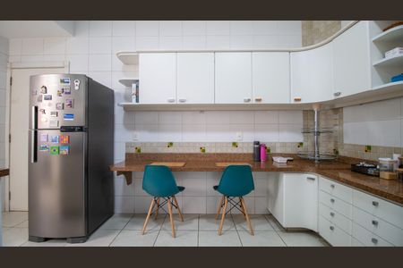 Apartamento à venda com 130m², 3 quartos e 2 vagasCozinha