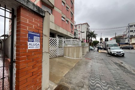 Casa de condomínio para alugar com 90m², 2 quartos e 1 vaga Casa de condomínio para alugar com 90m², 2 quartos e 1 vagaFachada