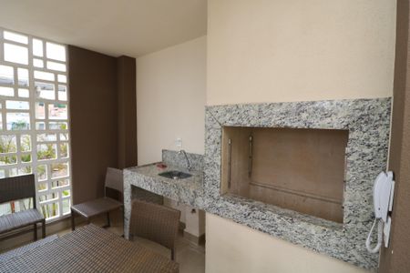 Apartamento para alugar com 33m², 2 quartos e sem vagaÁrea comum - Churrasqueira