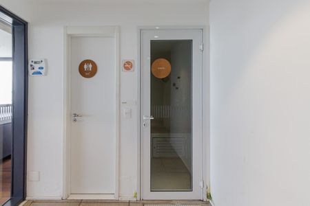 Apartamento à venda com 150m², 3 quartos e 2 vagas Apartamento à venda com 150m², 3 quartos e 2 vagasÁrea Comum - Sauna