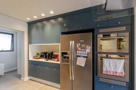 Apartamento à venda com 150m², 3 quartos e 2 vagas Apartamento à venda com 150m², 3 quartos e 2 vagasCozinha