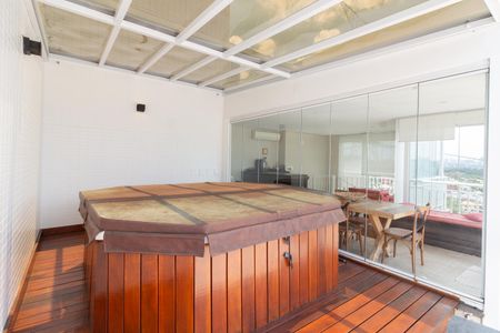 Apartamento à venda com 185m², 2 quartos e 2 vagas Apartamento à venda com 185m², 2 quartos e 2 vagasTerraço - Área de lazer