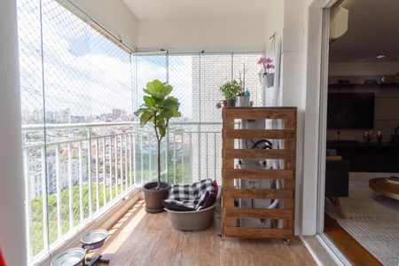 Apartamento à venda com 185m², 2 quartos e 2 vagas Apartamento à venda com 185m², 2 quartos e 2 vagasVaranda