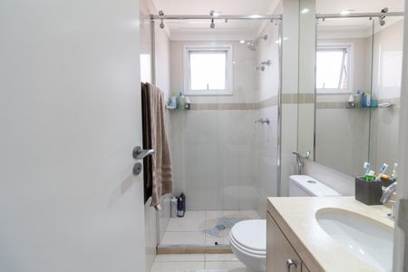 Apartamento à venda com 185m², 2 quartos e 2 vagas Apartamento à venda com 185m², 2 quartos e 2 vagasBanheiro da Suíte 2