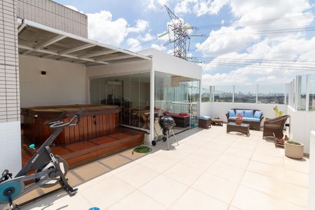 Apartamento à venda com 185m², 2 quartos e 2 vagas Apartamento à venda com 185m², 2 quartos e 2 vagasTerraço - Área de lazer